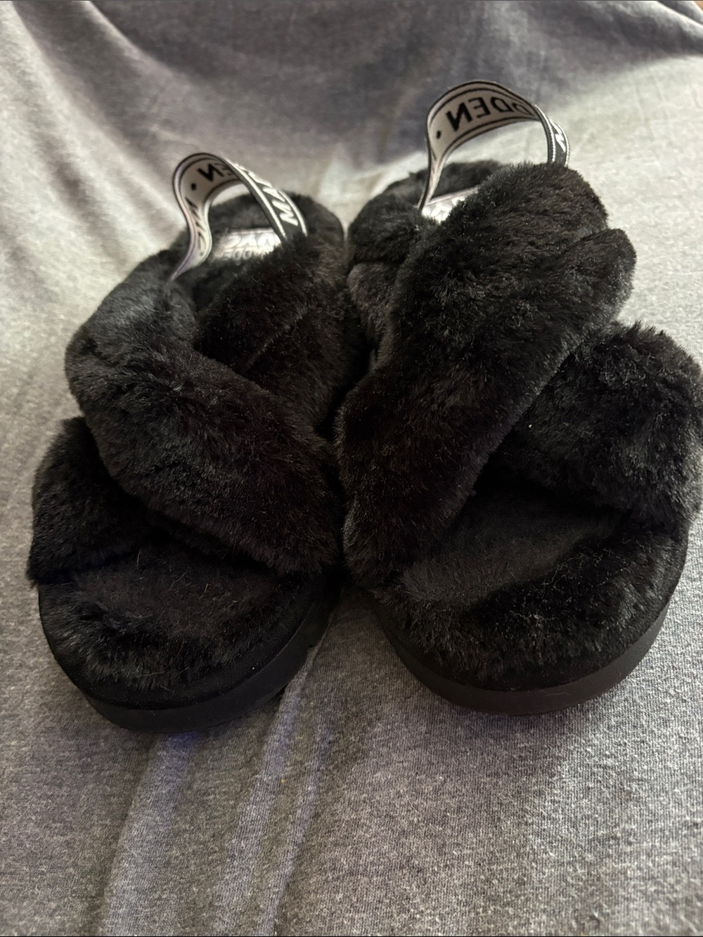 Plush Faux-Fur Crossband Slingback Slippers - Black